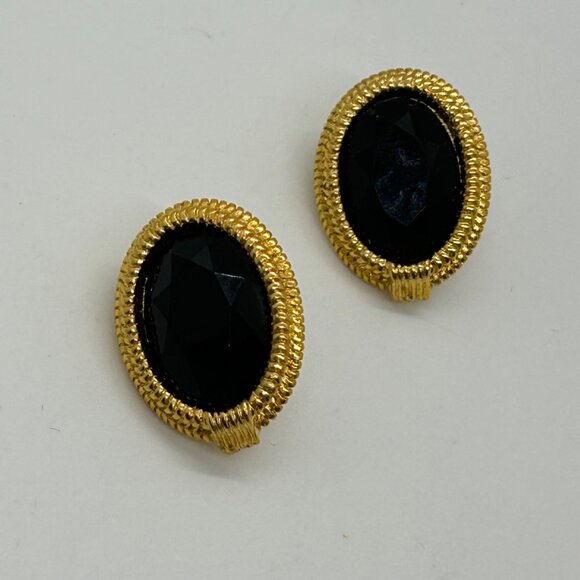 Plymouth Jewelry - Vintage 80s  Black Acrylic Oval Post Earrings Plymouth New York Gold Rope Border